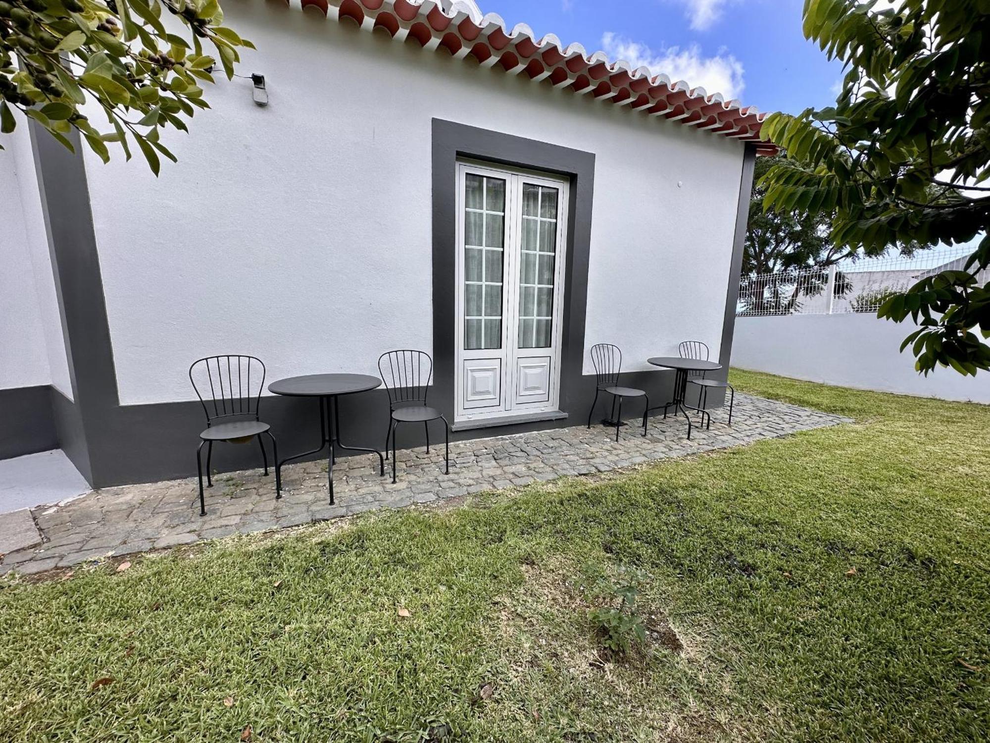 Angra Charming Suites By Seewest Angra do Heroísmo Exteriér fotografie